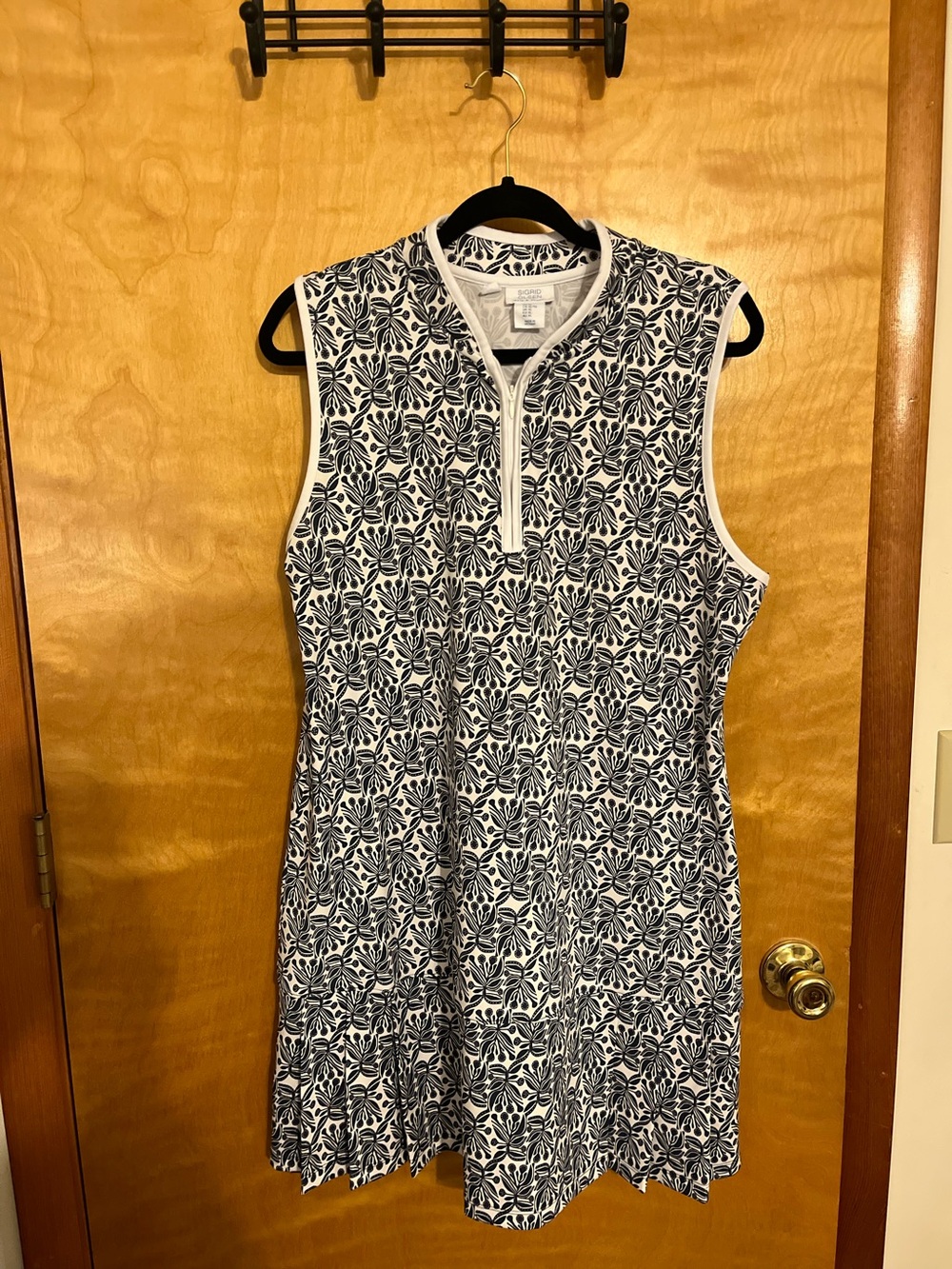 Sigrid Olsen Navy and White Floral-Print Sleeveless Dress